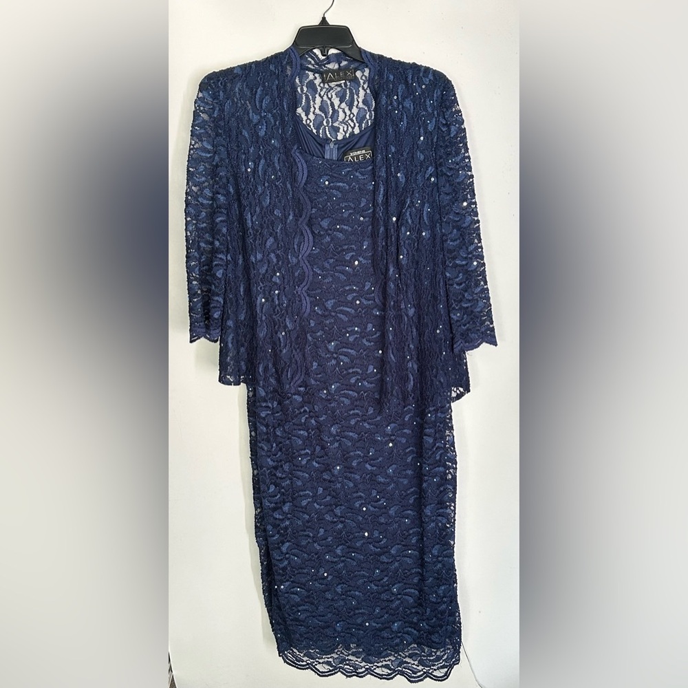 Alex Evenings 2 Piece Navy Blue Lace with Sequins sleeveless evening gow…